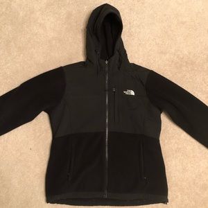 North Face Women’s Hooded Denali Jacket Black